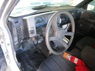1993 CHEVROLET S10 REGULAR CAB