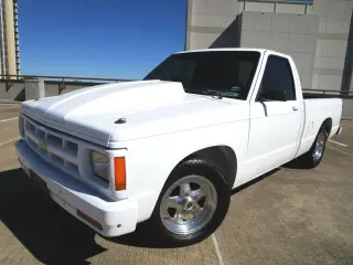 1993 CHEVROLET S10 REGULAR CAB