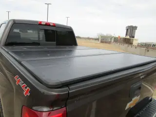 2016 CHEVROLET SILVERADO 1500 CREW CAB