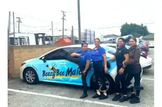 ¡BEEZY BEE MAIDS!  CONTRATANDO