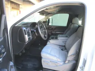 2015 CHEVROLET SILVERADO 3500 HD REGULAR CAB & CHASSIS