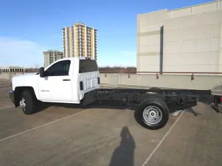 2015 CHEVROLET SILVERADO 3500 HD REGULAR CAB & CHASSIS