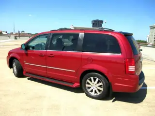2009 CHRYSLER TOWN & COUNTRY