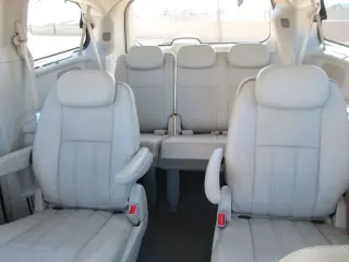 2009 CHRYSLER TOWN & COUNTRY
