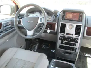2009 CHRYSLER TOWN & COUNTRY