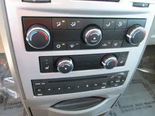 2009 CHRYSLER TOWN & COUNTRY