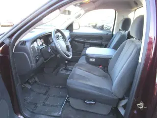 2004 DODGE RAM 1500 REGULAR CAB