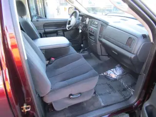 2004 DODGE RAM 1500 REGULAR CAB