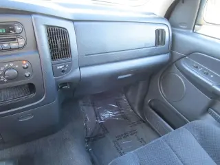 2004 DODGE RAM 1500 REGULAR CAB