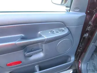 2004 DODGE RAM 1500 REGULAR CAB