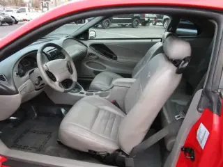 2004 FORD MUSTANG