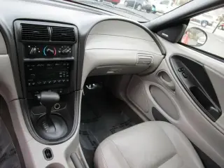 2004 FORD MUSTANG