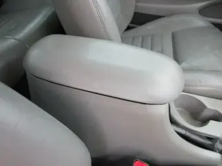 2004 FORD MUSTANG