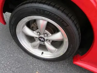 2004 FORD MUSTANG