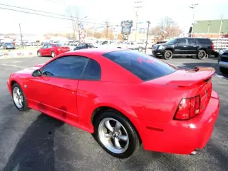 2004 FORD MUSTANG