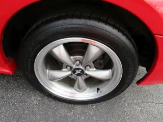 2004 FORD MUSTANG