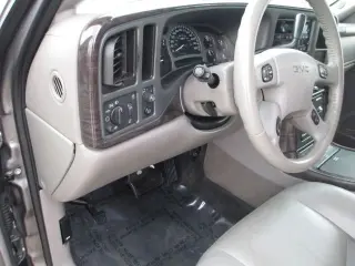 2005 GMC YUKON