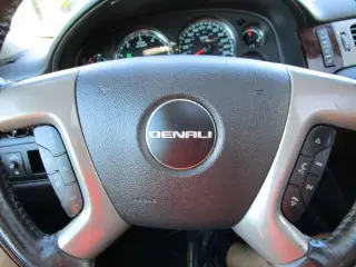 2013 GMC YUKON