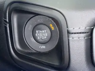 Jeep Wrangler 2025 4x4 Sahara 4dr SUV