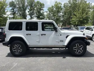 Jeep Wrangler 2025 4x4 Sahara 4dr SUV