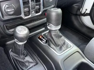 Jeep Wrangler 2025 4x4 Sahara 4dr SUV