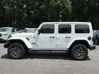 Jeep Wrangler 2025 4x4 Sahara 4dr SUV