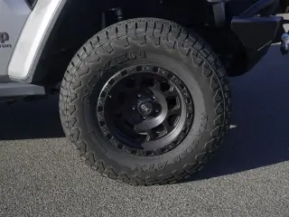 Jeep Gladiator 2020 4x4 Launch Edition 4dr Crew Cab 5.0 ft. SB