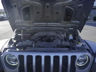 Jeep Gladiator 2020 4x4 Launch Edition 4dr Crew Cab 5.0 ft. SB