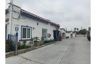 CUARTO DE RENTA EN RIALTO