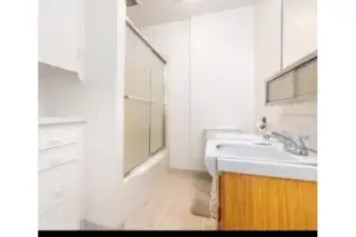 BUSCA CUARTO EN VAN NUYS?