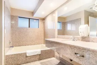 CUARTO DE RENTA EN ONTARIO