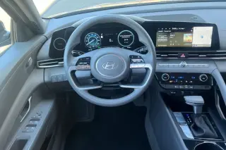 2024 Hyundai Elantra Hybrid