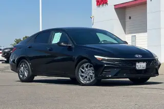2024 Hyundai Elantra Hybrid
