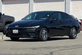 2024 Hyundai Elantra Hybrid