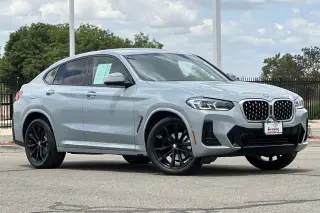 2023 BMW X4 xDrive30i