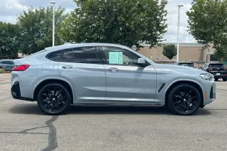 2023 BMW X4 xDrive30i
