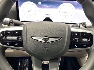 2025 Genesis GV80