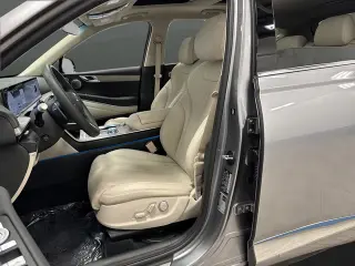 2025 Genesis GV80