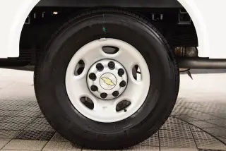 2025 Chevrolet Express Cutaway 3500
