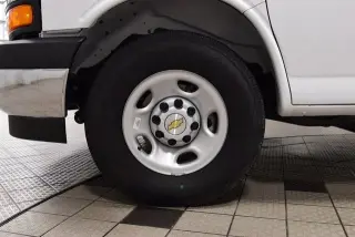 2025 Chevrolet Express Cutaway 3500