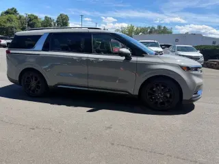 2022 Kia Carnival