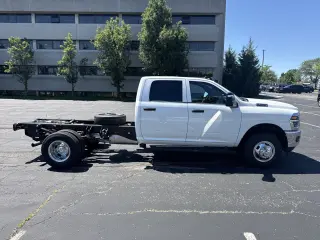 2026 Ram 3500 Chassis Cab