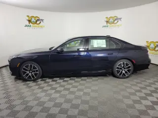 2026 BMW i7