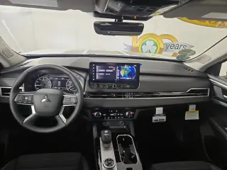 2026 Mitsubishi Outlander