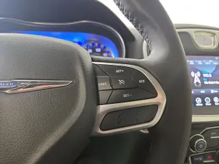 2023 Chrysler 300