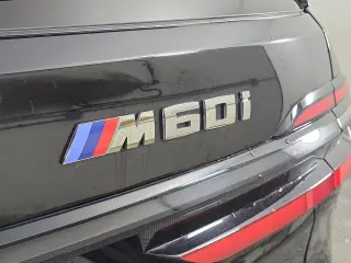 2025 BMW X7
