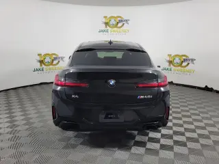 2025 BMW X4