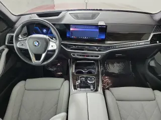 2026 BMW X7