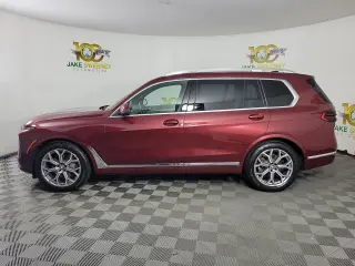 2026 BMW X7
