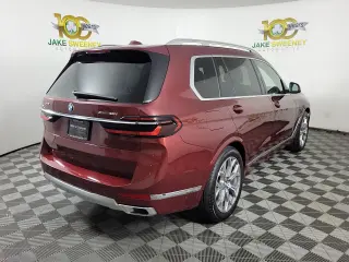 2026 BMW X7